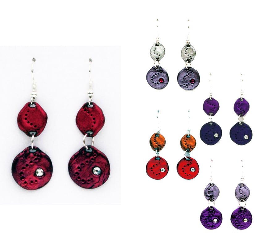 Dangly circle earrings (purples & reds)