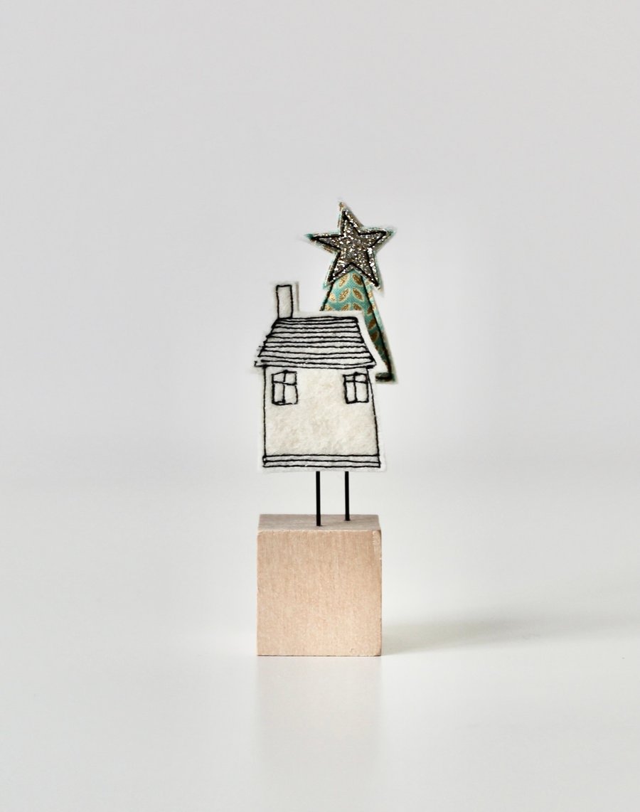 'Christmas House and Tree' - On the Block