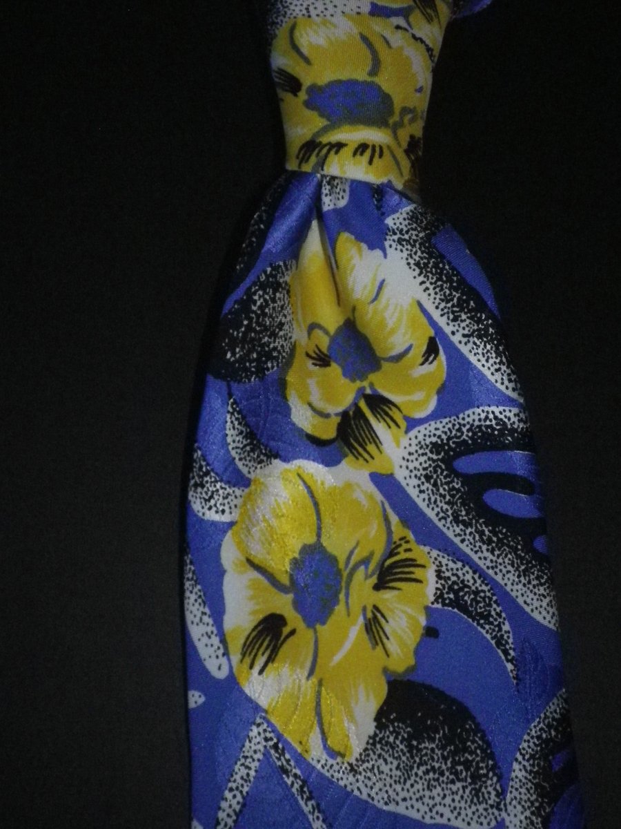 Dramatic yellow and blue floral silk screen print mens tie, 9.5cm, free shipping