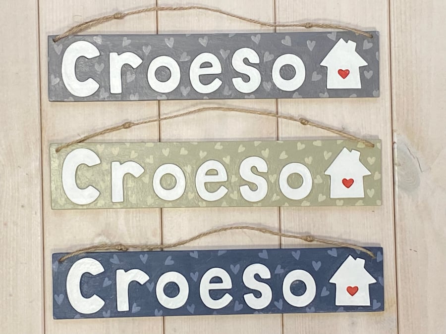 Croeso hanging door sign