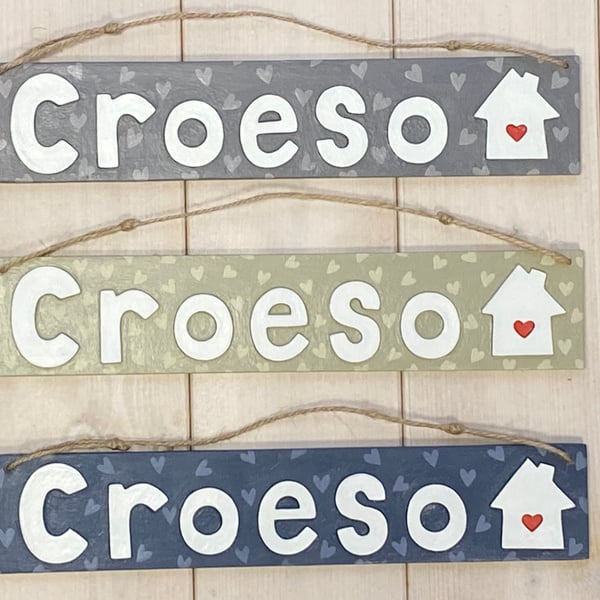 Croeso hanging door sign
