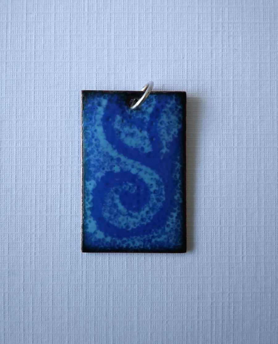 Enamelled ‘swirl’ copper rectangular pendant 056