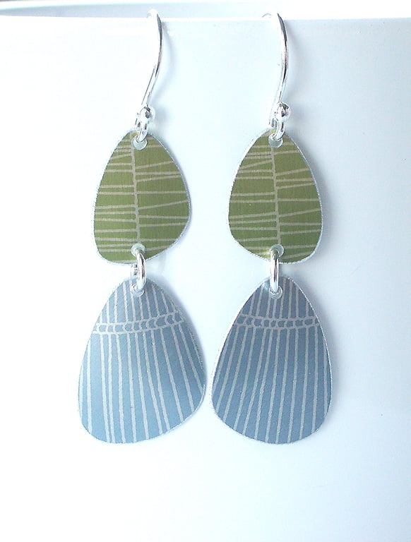 Pebble shaped mid century style green and grey drop earrings
