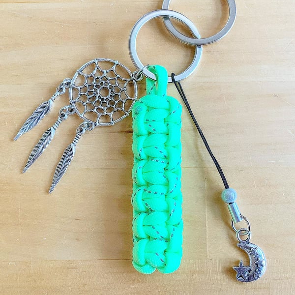 Glow In The Dark Keyring. Paracord Keyring. Charms Keyring. Dream Catcher. 