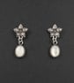 Cream mother of pearl and antique silver flower earrings - Image 4