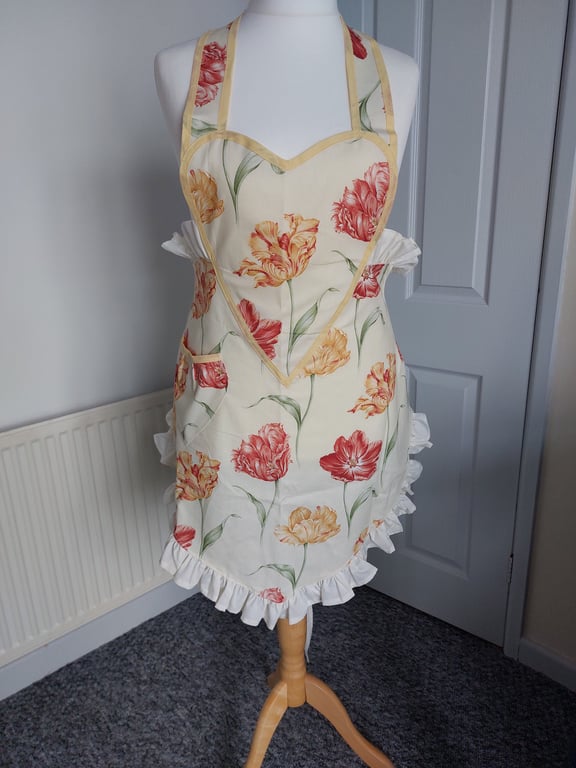 1940's retro style sweetheart apron 