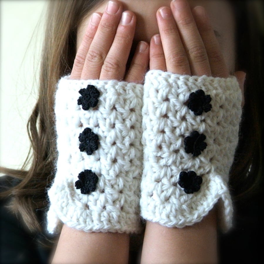 RESERVED listing for thewig - Fingerless Crochet Mittens With A Flower