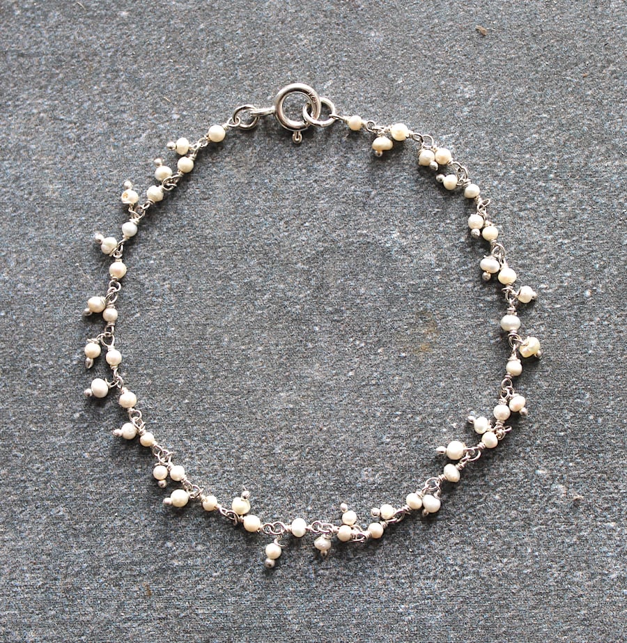 Sterling silver & freshwater pearl bracelet