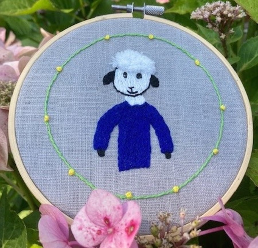 Ron the teenage sheep embroidery hoop