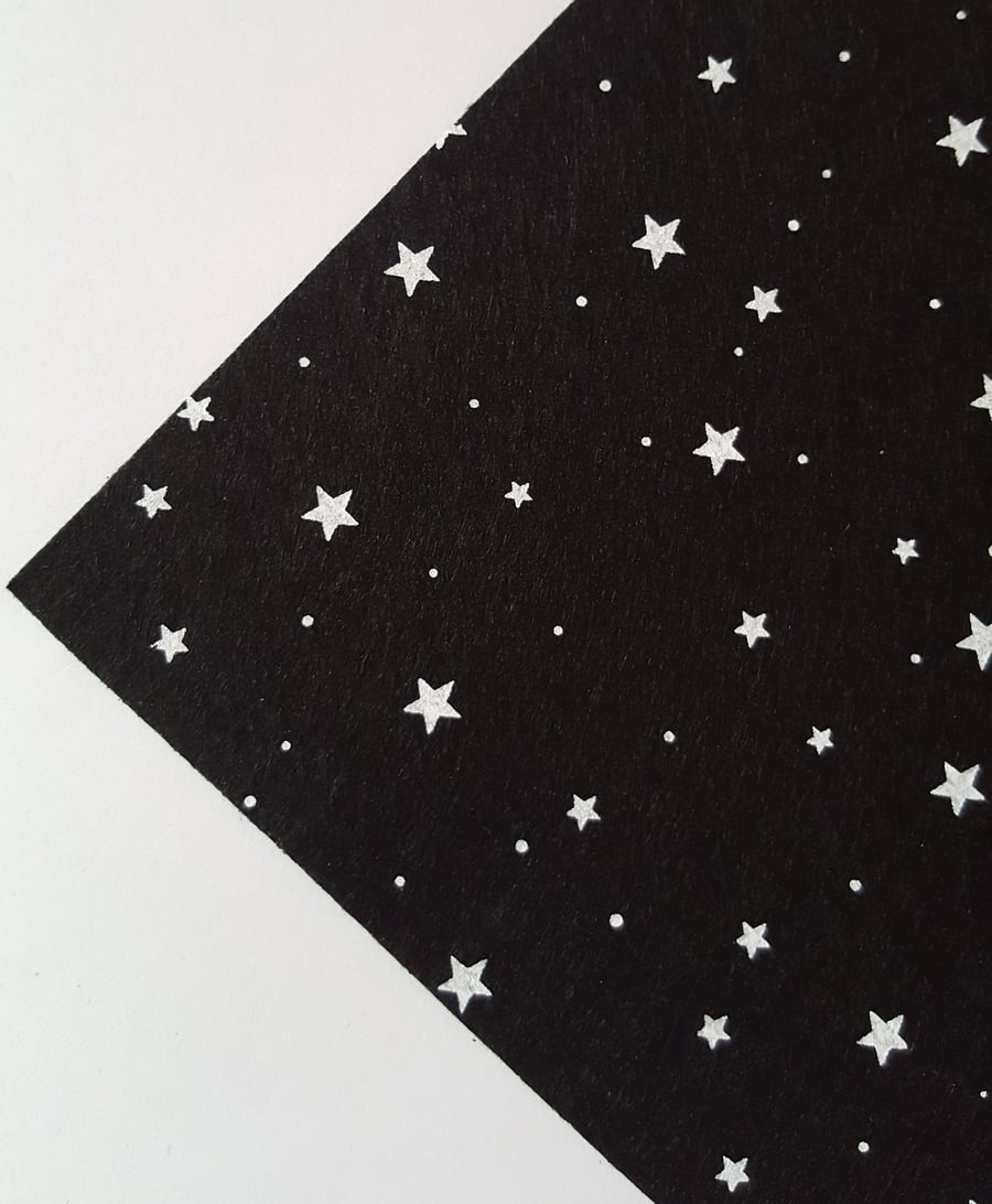 1 x Printed Felt Square - 12" x 12" - Stars - Black 