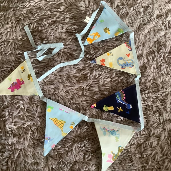 Dinosaur bunting 