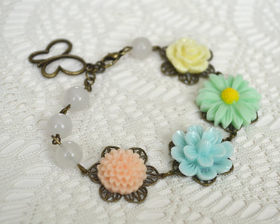 Sale 20% off! Pastel Flower Bracelet