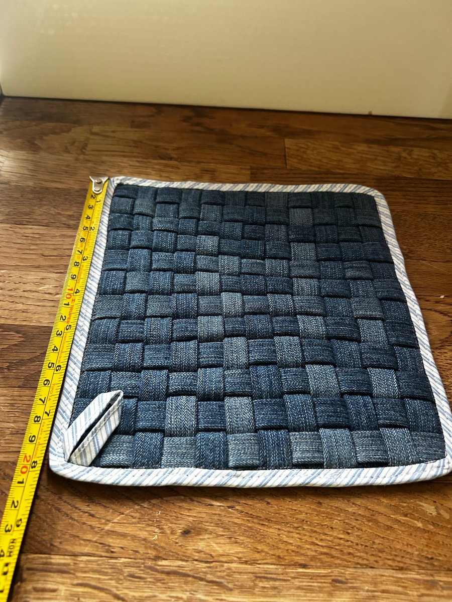 Denim woven potholder 