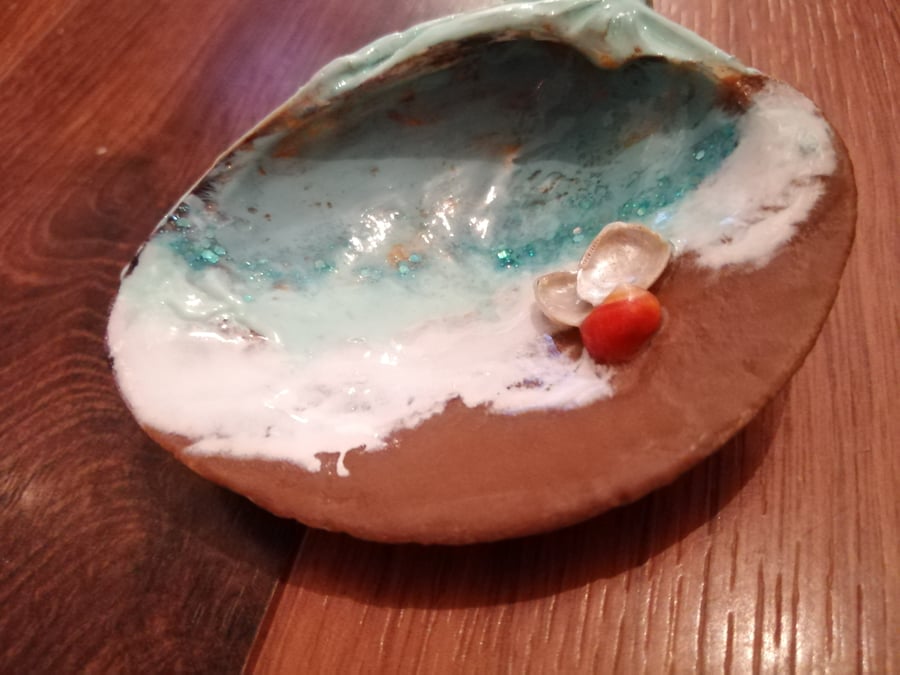 Beach in a shell trinket jewellery dish
