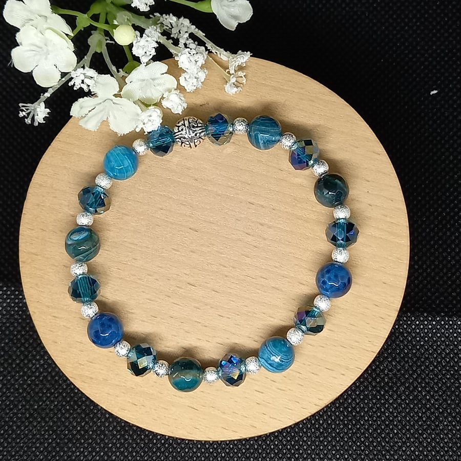 Teal Agate and Crystal Bracelet