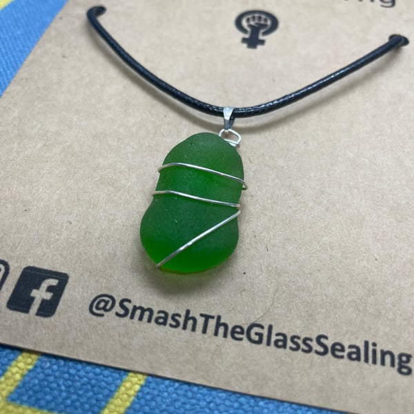 Rare Bright Green Seaham Sea Glass Black Necklace FREE SHIPPING 