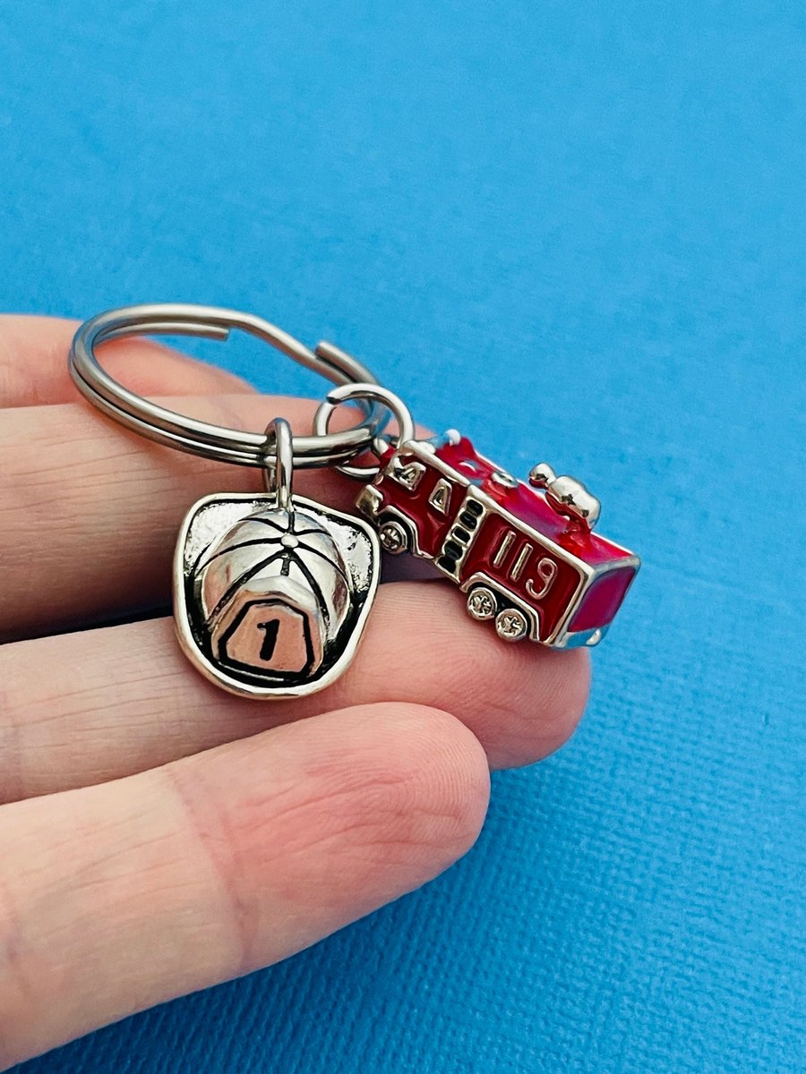 Fire Engine & Fireman Hat Keychain