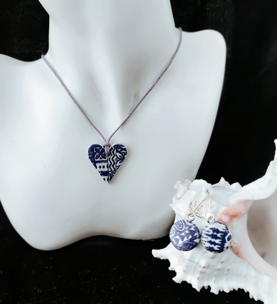 Pendant and matching Earrings - Mock Pottery Style in Lilac