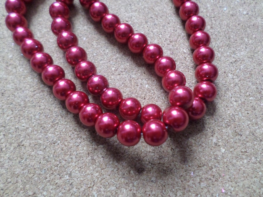 50 x Glass Pearl Beads - Round - 8mm - Deep Red