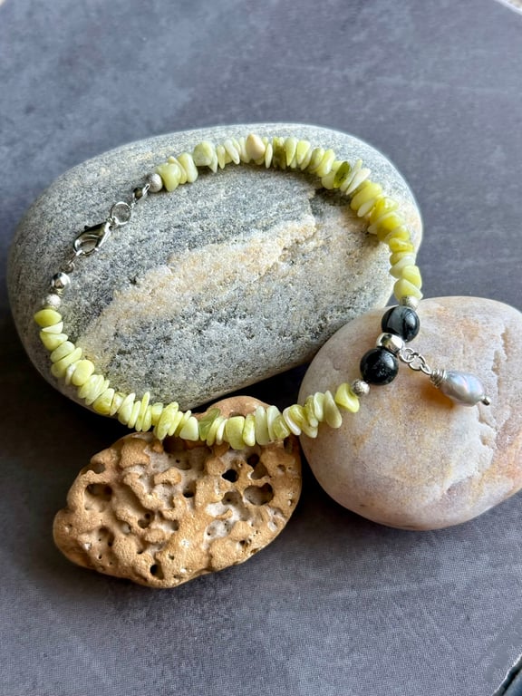 Natural Yellow Jade and Tourmaline Bracelet. Gemstone and Pearl Bracelet