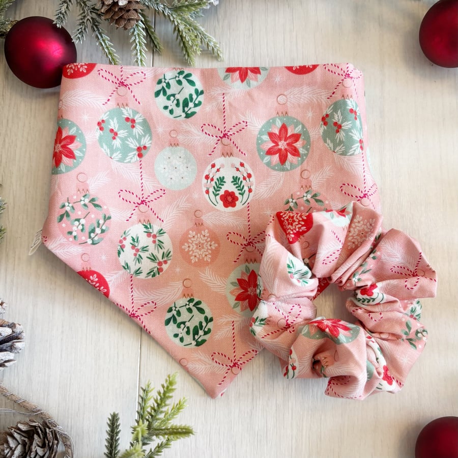 Fabric Hair Scrunchie - Handmade - Christmas Baubles