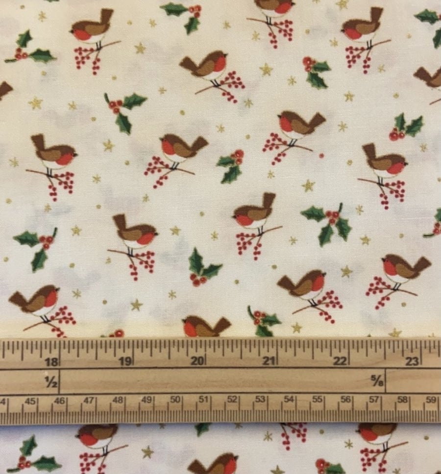 Fat Quarter Classic Robin And Berries Metallic Cream 100% Cotton Quilting Fabric