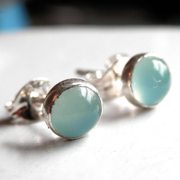 Aqua Blue chalcedony Stud Earrings in sterling silver 925 - Light Blue gems