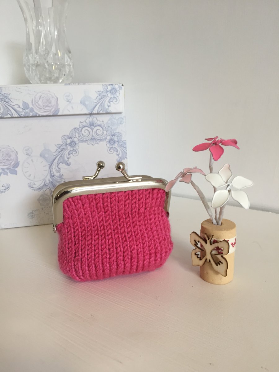 Small Pink Hand Knit  Metal Coin Purse with Kiss Lock Frame 