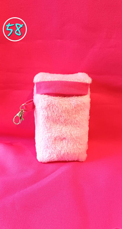 Tissue pack holder soft pink