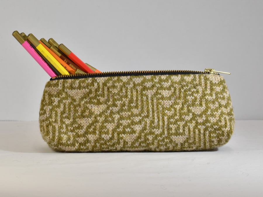 Rule 30 pencil case - olive green and fawn