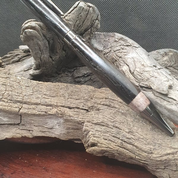 Bog Oak pen
