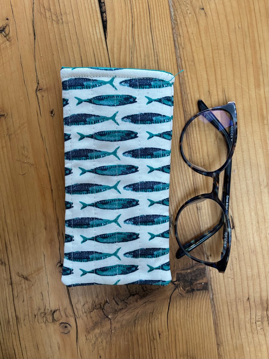 Fish Print Quilted Fabric Glasses Case 