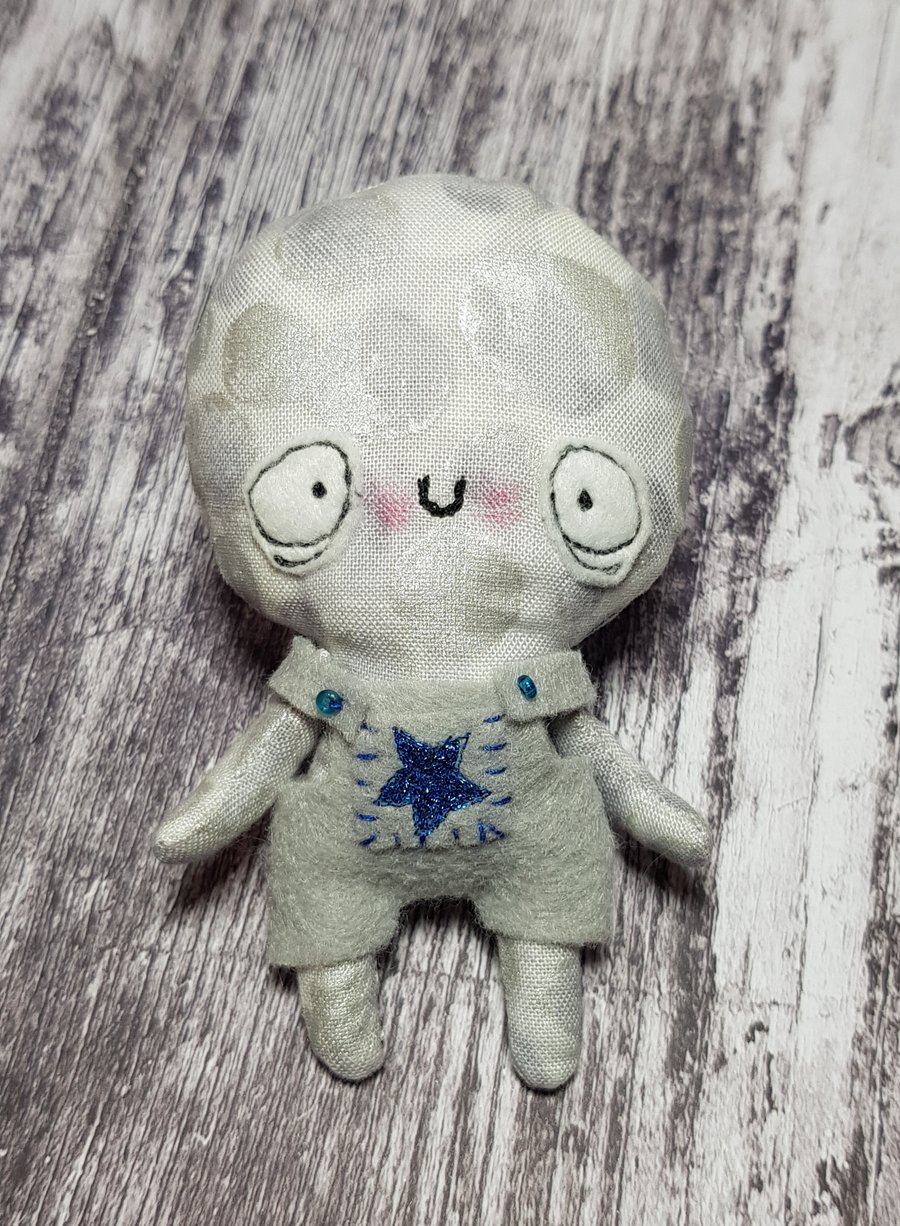 Miniature Moon Doll, Lucian