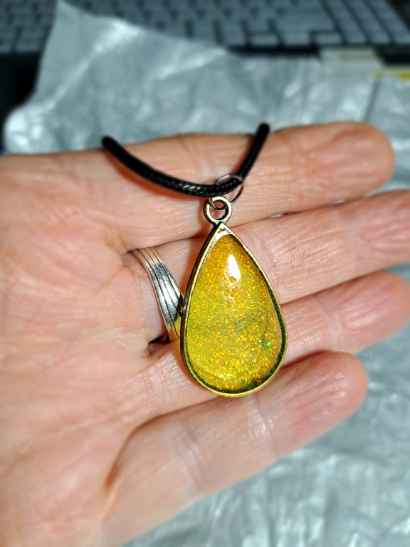 2 designs Resin filled pendant yellow gold sparkle on rope necklace