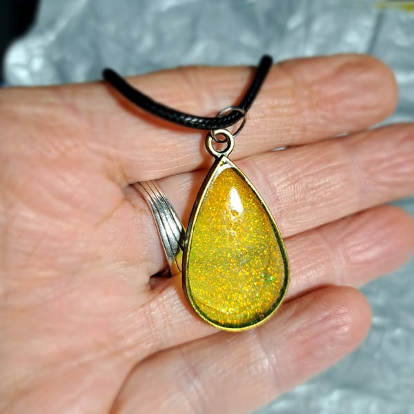 2 designs Resin filled pendant yellow gold sparkle on rope necklace