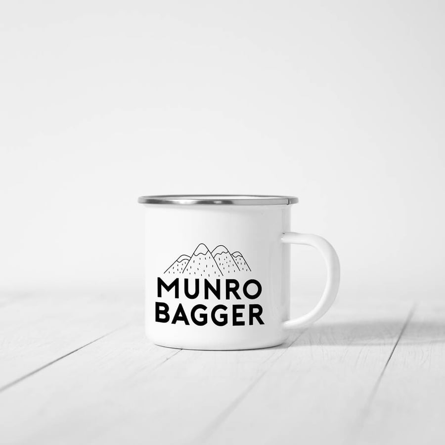 Munro Bagger Enamel Mug