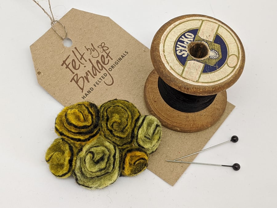 Small vintage inspired felted flowers brooch in shades of yellow