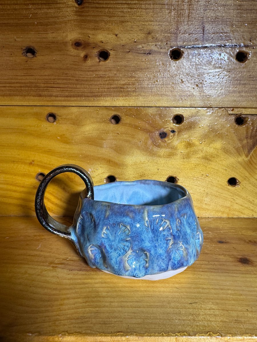 Blue aurora mug