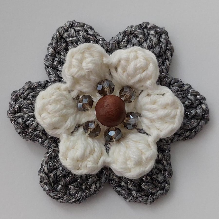 Grey & Cream crochet flower brooch - Pin badge - Gifts