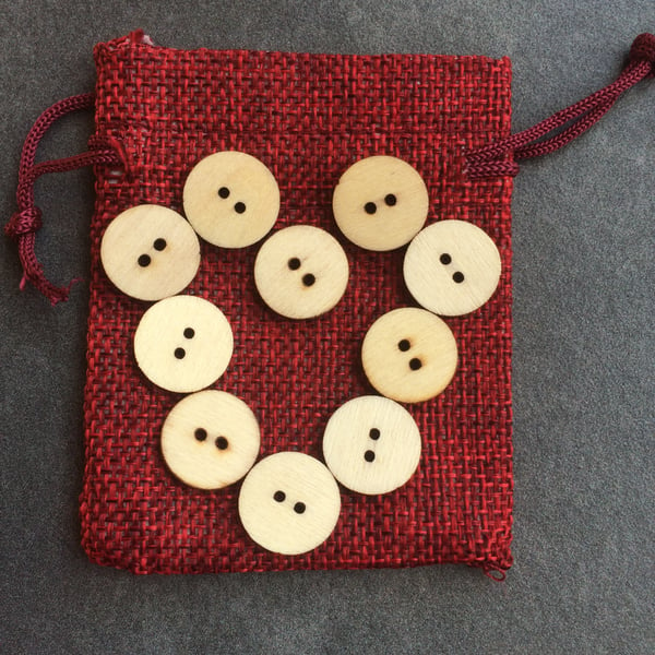 Small wood buttons 15 mm across