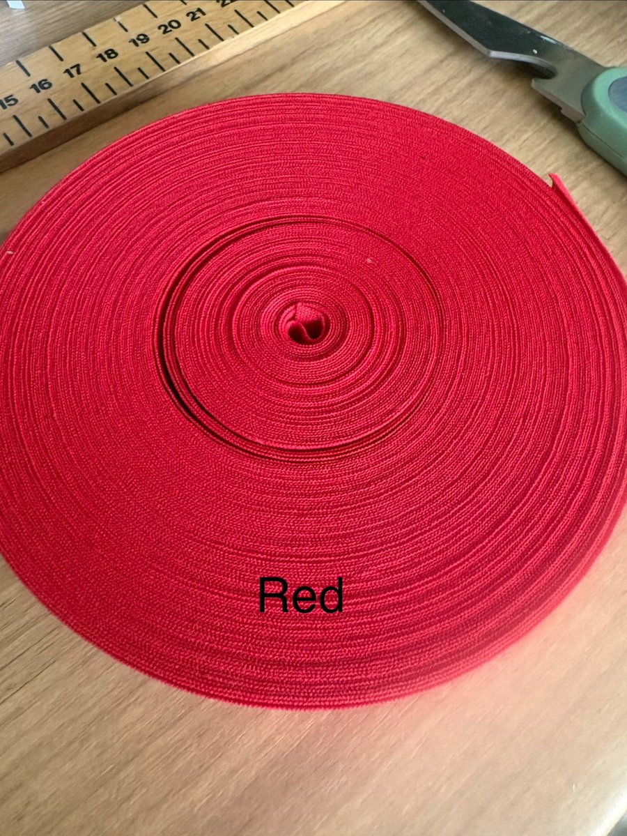 5 meters 1" (25mm) red cotton bias binding 