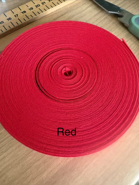 5 meters 1" (25mm) red cotton bias binding 