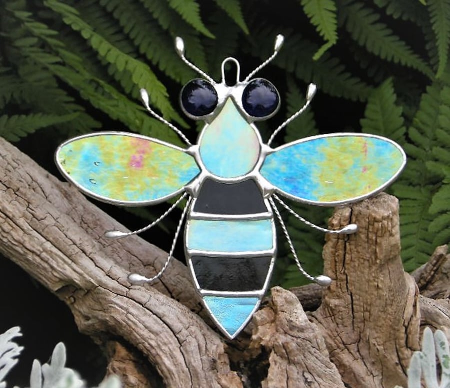 Stained glass Bee iridescent wings, black & turquoise body and blue eyes