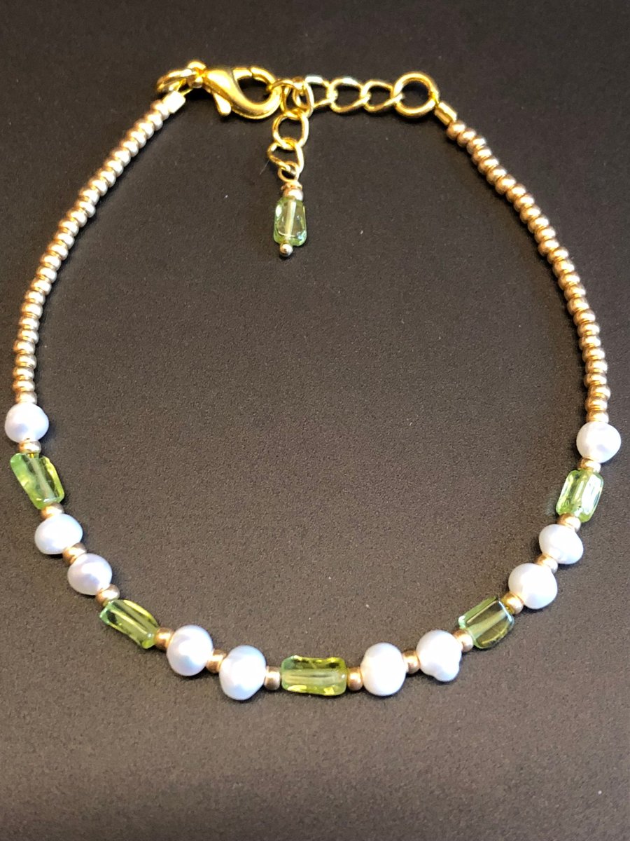 Genuine Peridot Rectangles And Pearl Bracelet 