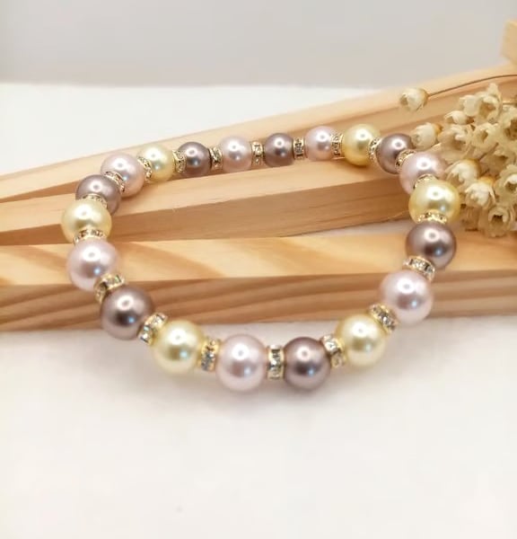 Pearl Bracelet - Neapolitan Ice Cream Stretch Bracelet - Special Occasion 