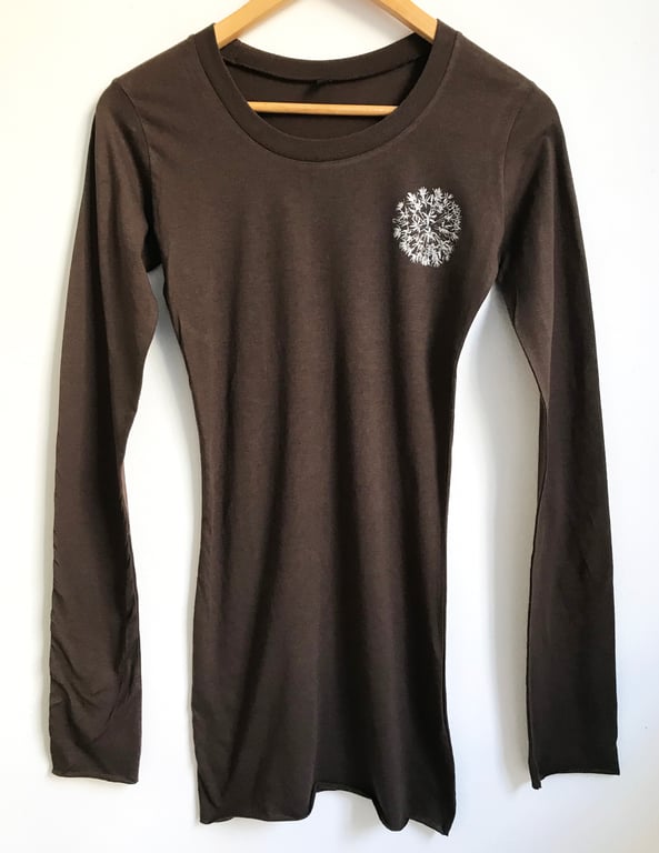 Allium Flower Women's long sleeve cotton T shirt dark brown silver floral print 