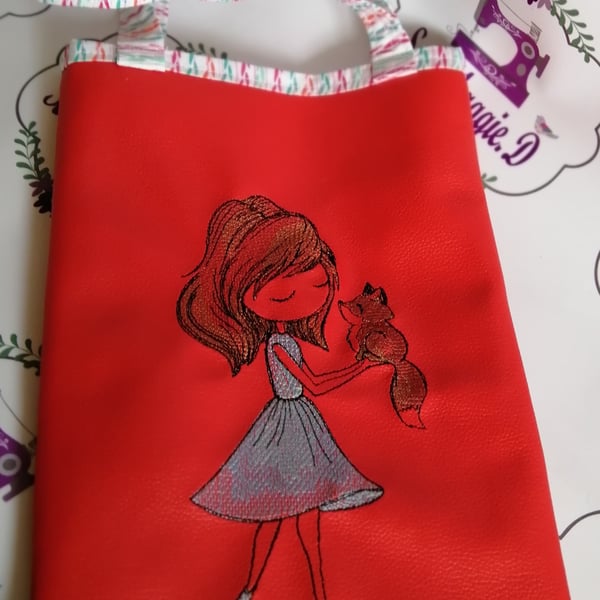 CHILD'S RED FAUX LEATHER BAG