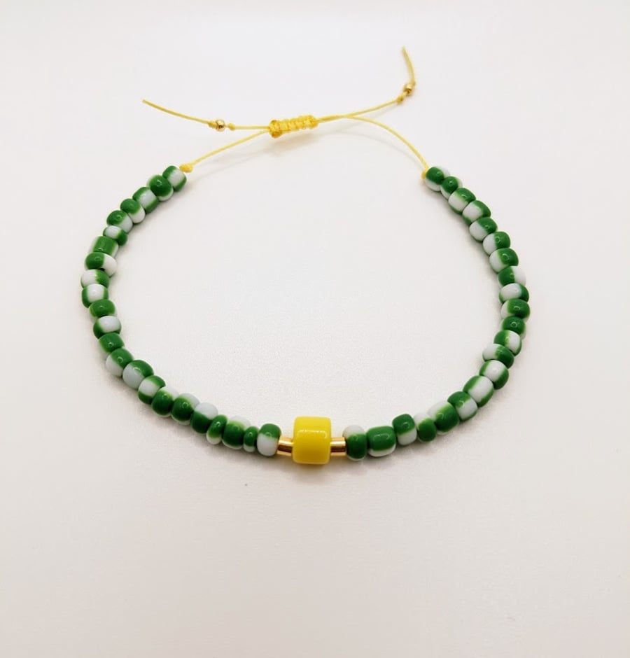 Green striped glass bead adjustable bracelet 