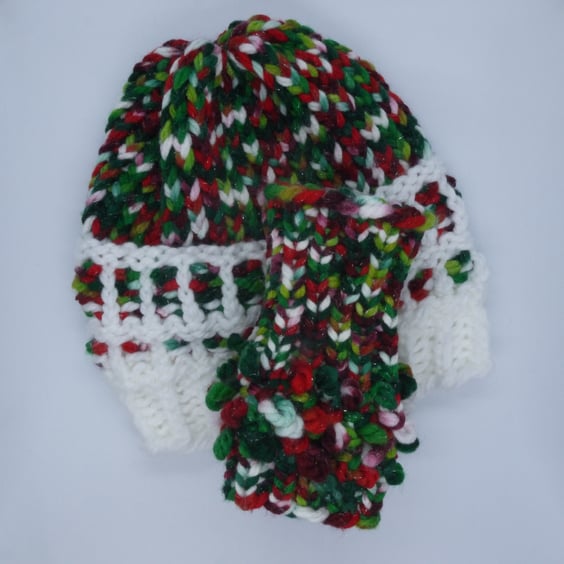 Loom knit festive christmas adult hat and fingerless gloves