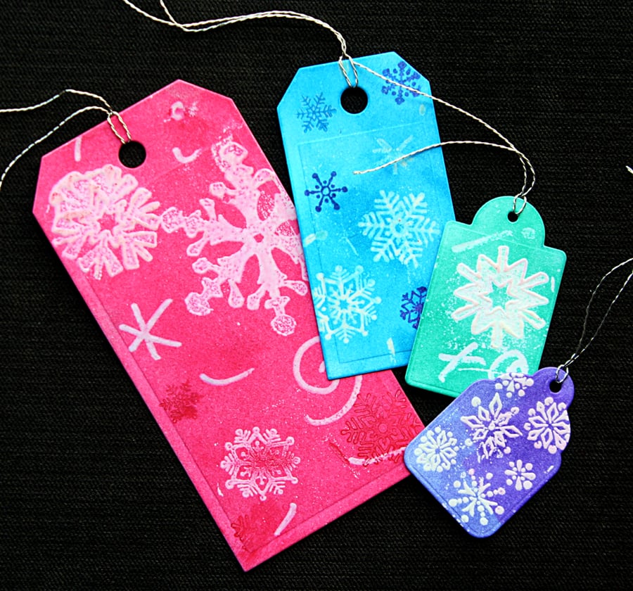 Coloured Snowflakes Tags - pack of 4 - dr180049